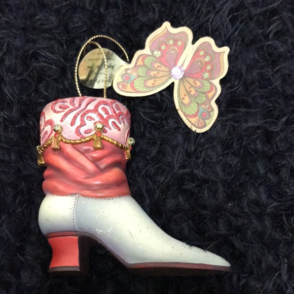 “Princess Paisley” Heirloom Ornament Shoe/Boot Decor - Picture 5 of 13